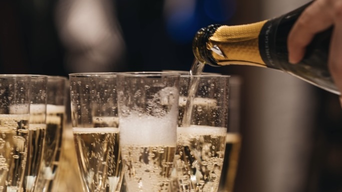 Cheers to Champagne: Unveiling the Secrets of Bubbly Bliss